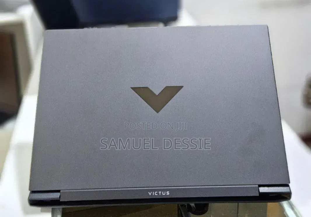 New Laptop HP Victus 15 16GB AMD Ryzen 7 SSD 512GB