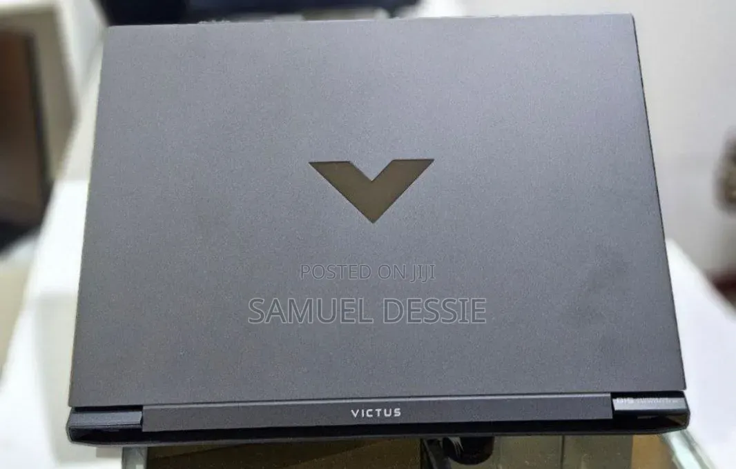 New Laptop HP Victus 15 16GB AMD Ryzen 7 SSD 512GB