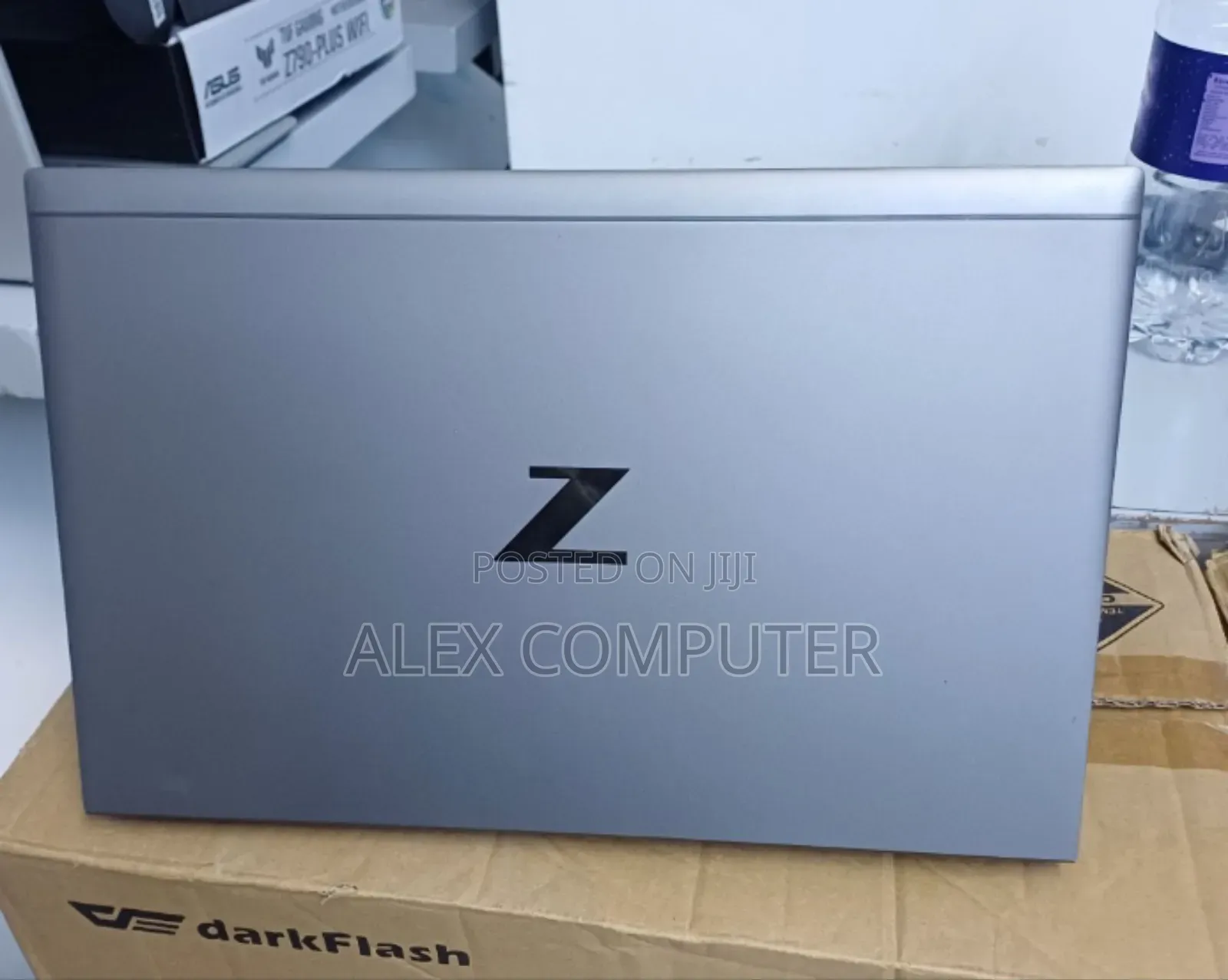 New Laptop HP ZBook Firefly G8 16GB Intel Core i7 SSD 512GB
