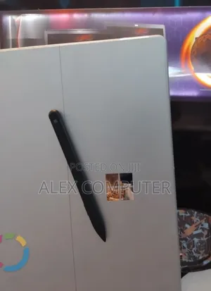 New Laptop Microsoft Surface Pro 9 16GB Intel Core i7 SSD 512GB