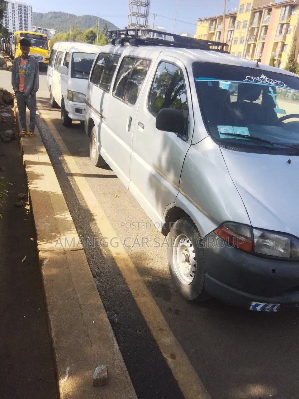 Toyota HiAce 2001 Silver
