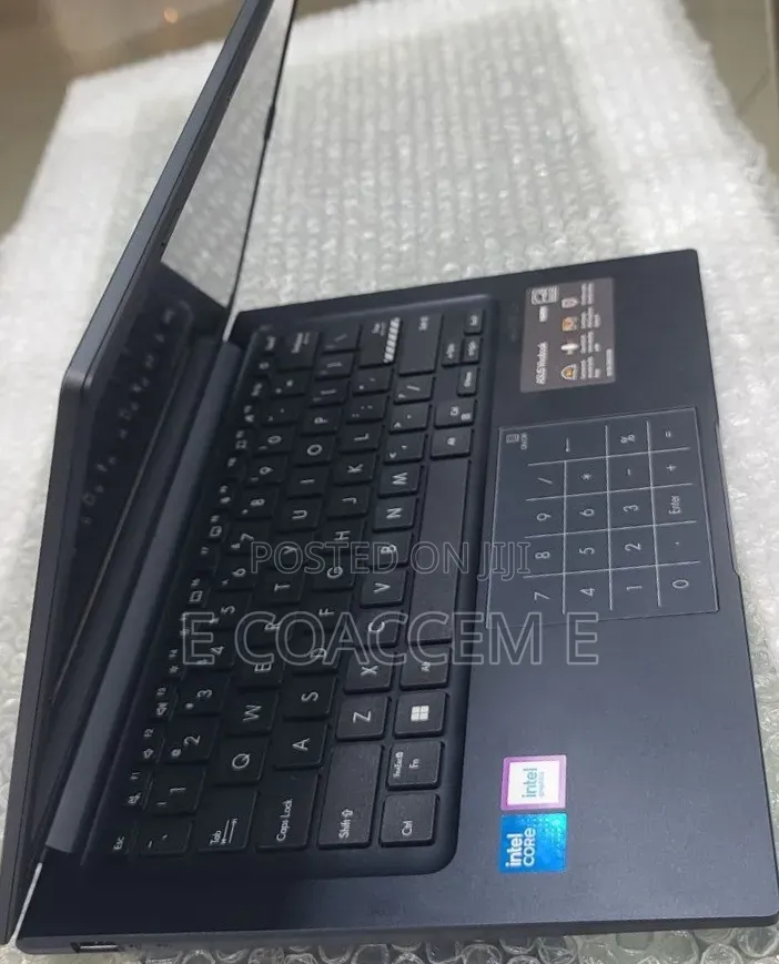 New Laptop Asus 16GB Intel Core 5 SSD 512GB
