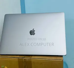 New Laptop Apple MacBook Pro 2019 32GB Intel Core i9 SSD 1T