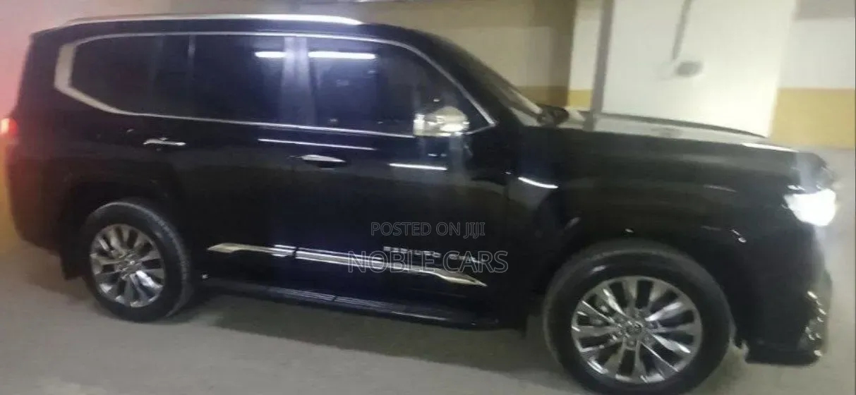 Toyota Land Cruiser 2022 Matt Black