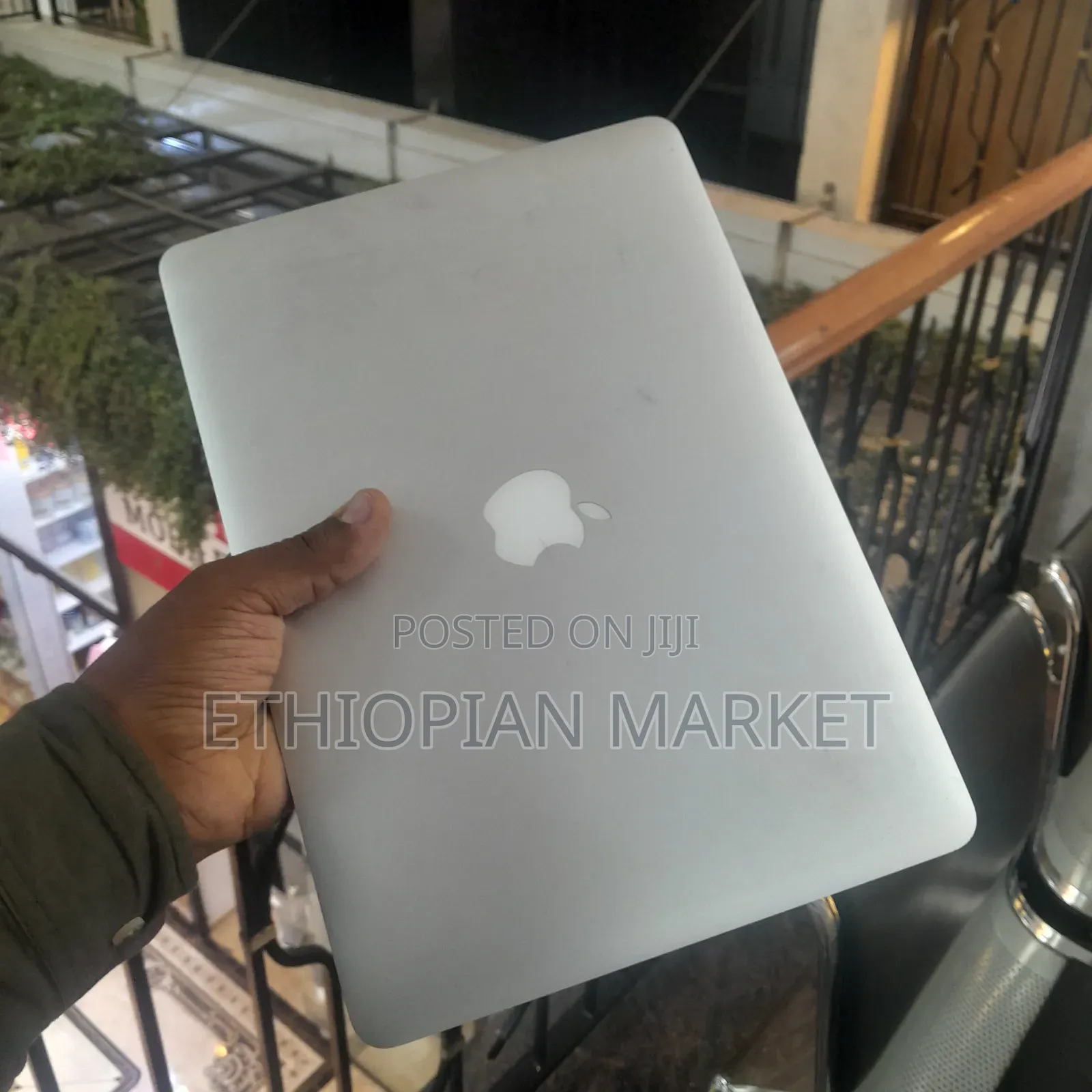 Laptop Apple MacBook Air 4GB Intel Core i5 SSD 128GB