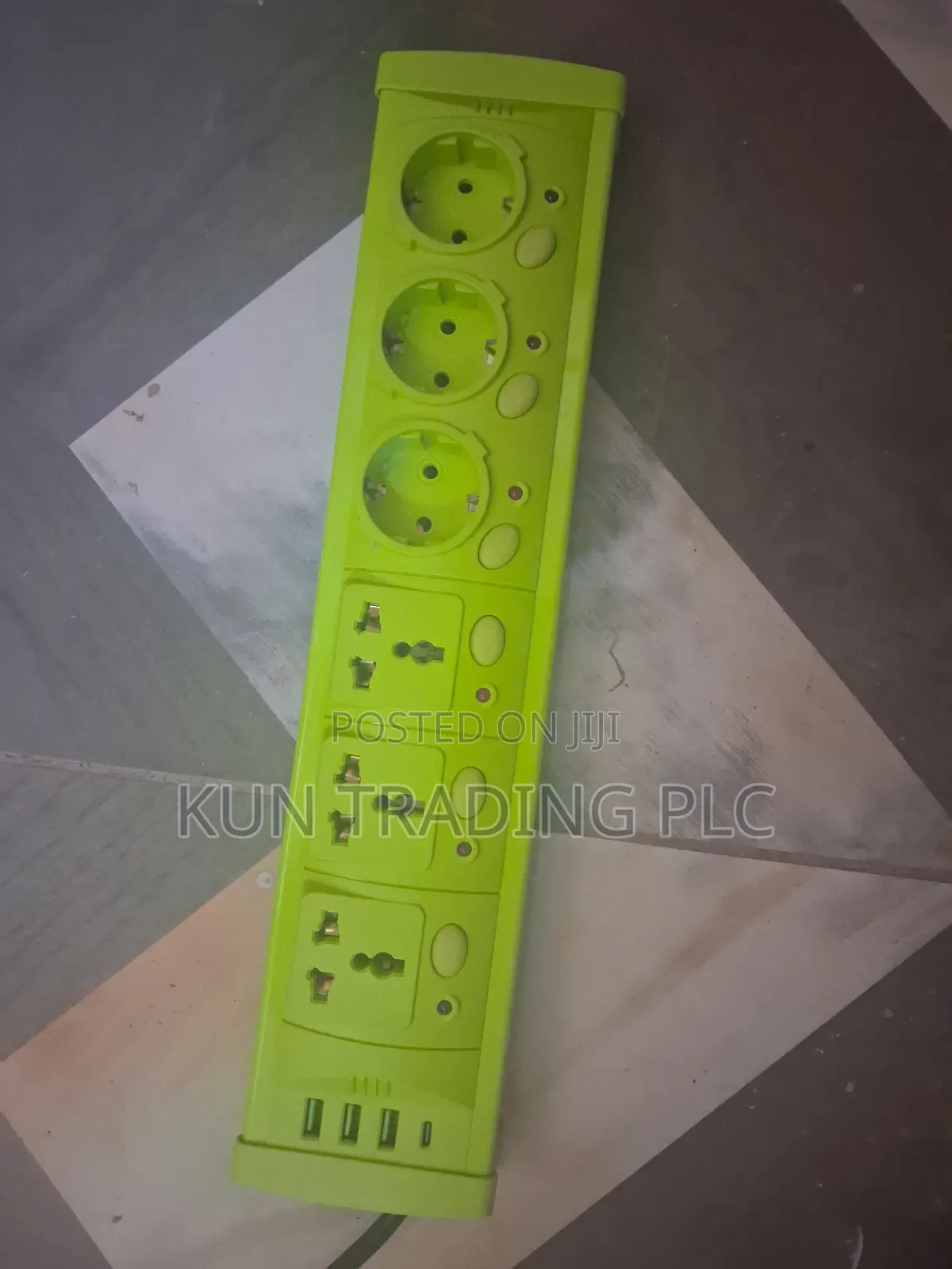 Divider 16a