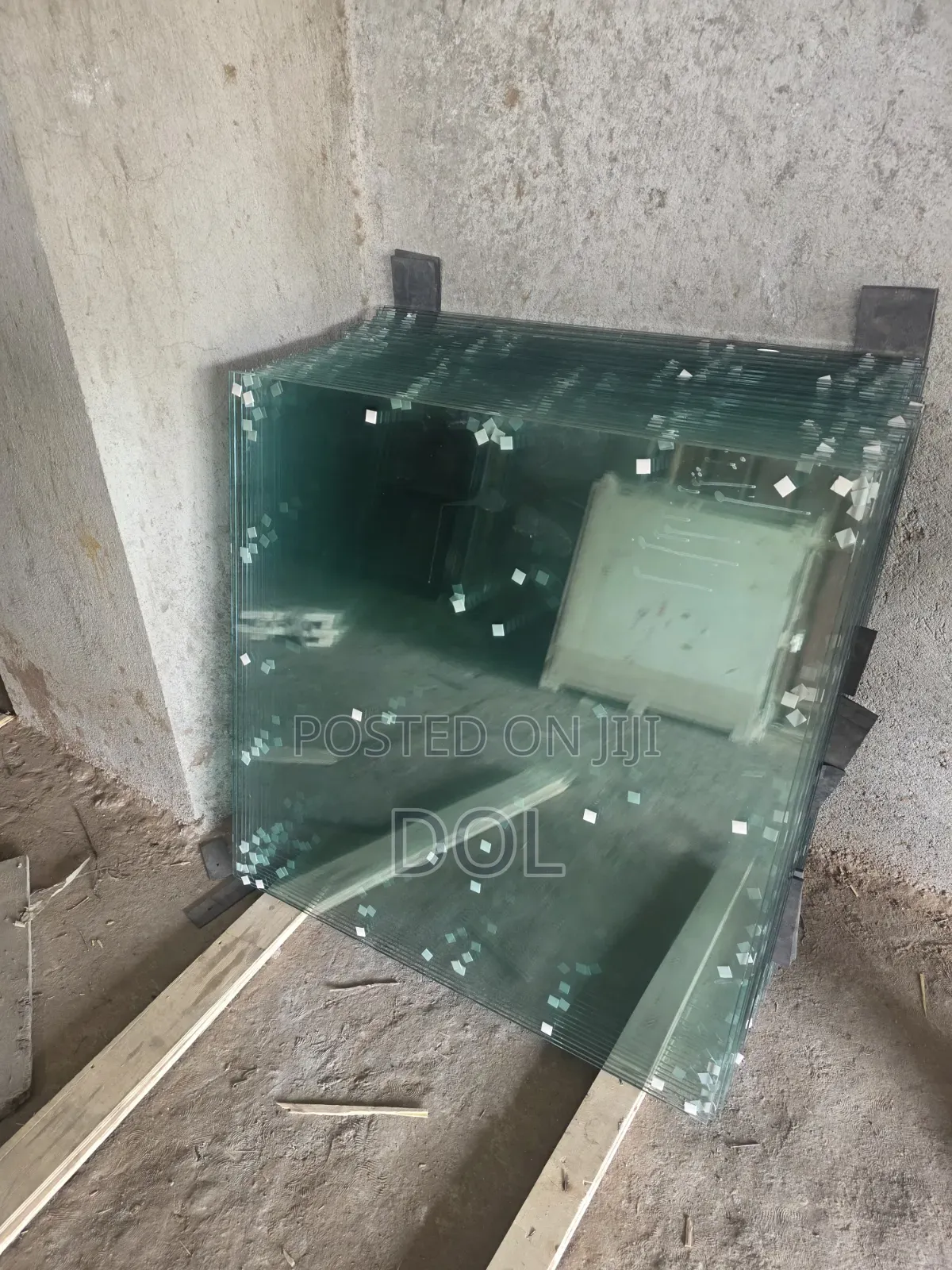 10 Mm Clear Float Glass 1 Meter × 1 Meter