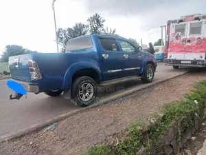 Toyota Hilux 2.5 D-4D 4X4 SRX 2009 Blue