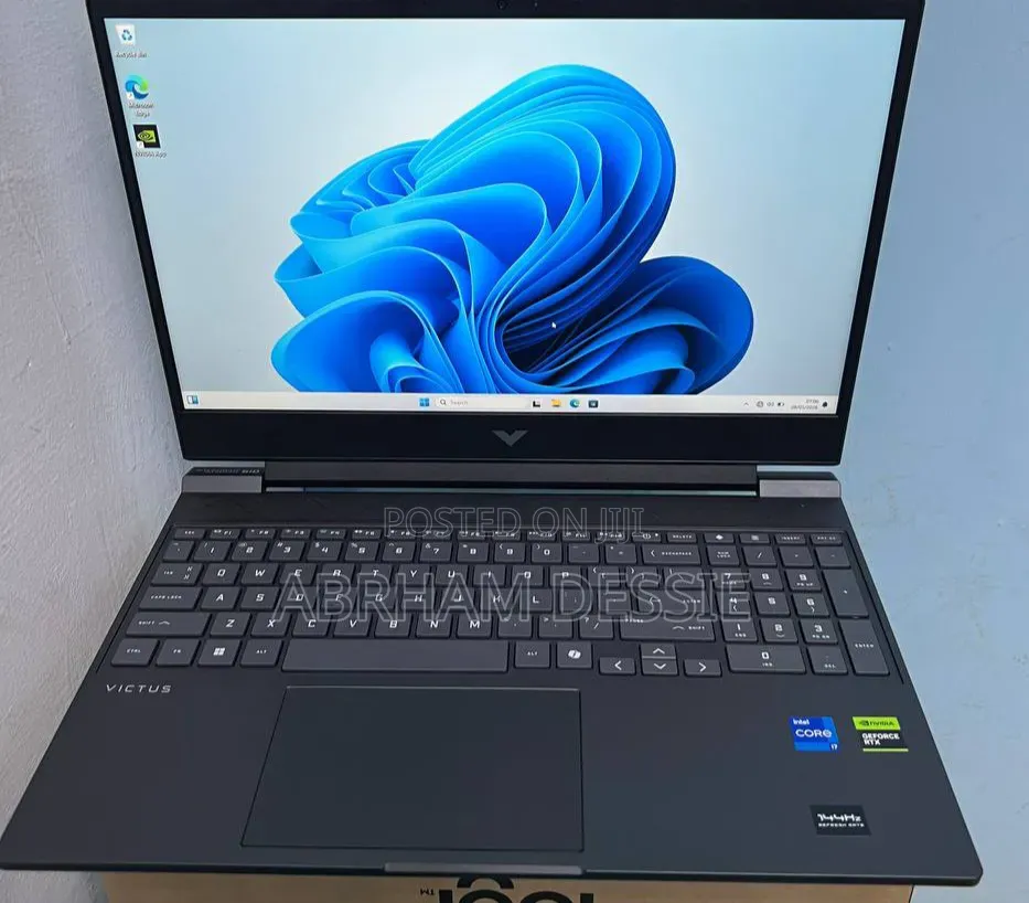 New Laptop HP 16GB Intel Core i7 SSD 512GB