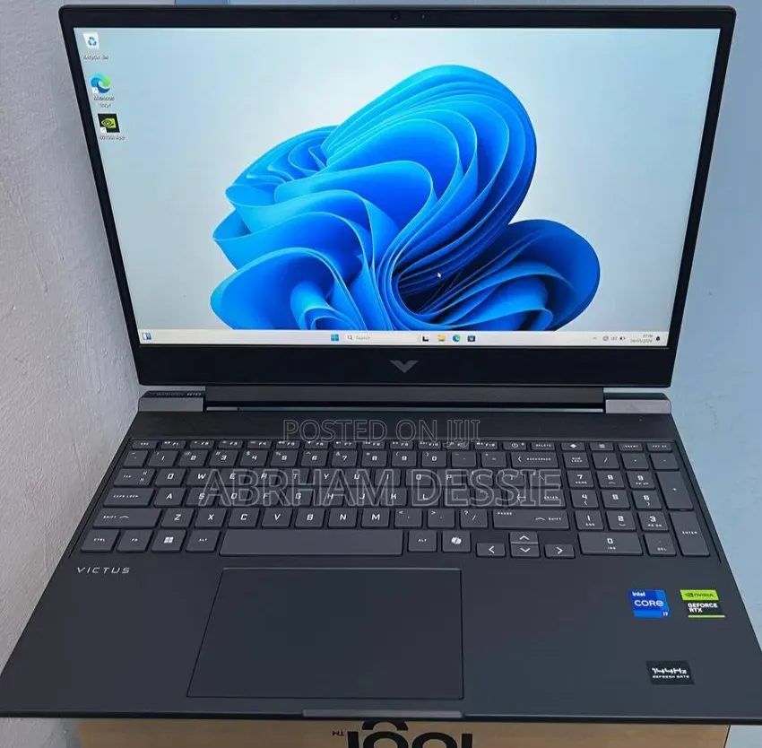 New Laptop HP 16GB Intel Core i7 SSD 512GB