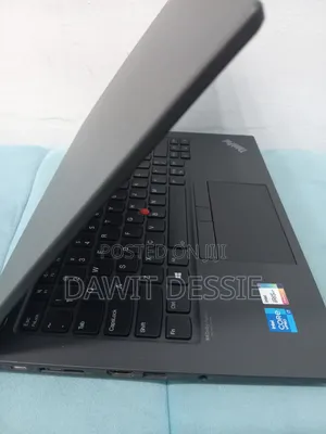 New Laptop Lenovo ThinkPad T14s G4 32GB Intel Core i7 SSD 512GB