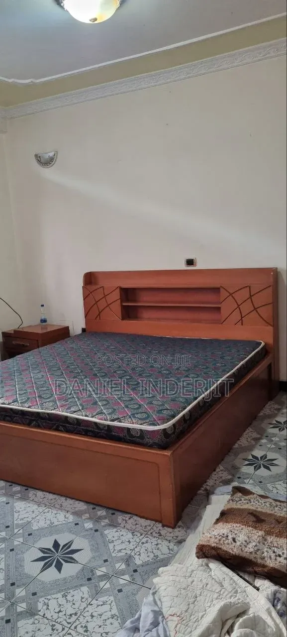 Queen Size Bed With Mattress