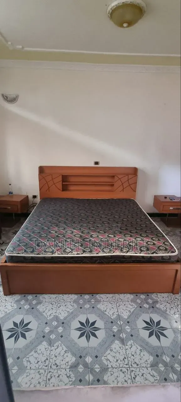 Queen Size Bed With Mattress