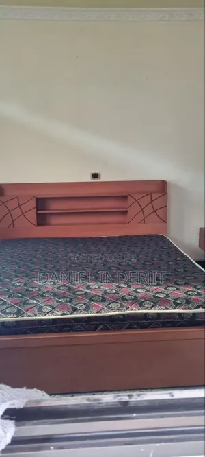 Queen Size Bed With Mattress