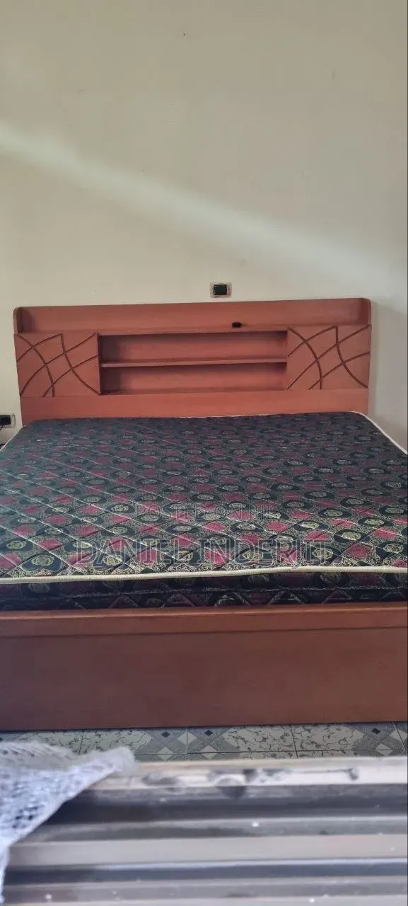 Queen Size Bed With Mattress