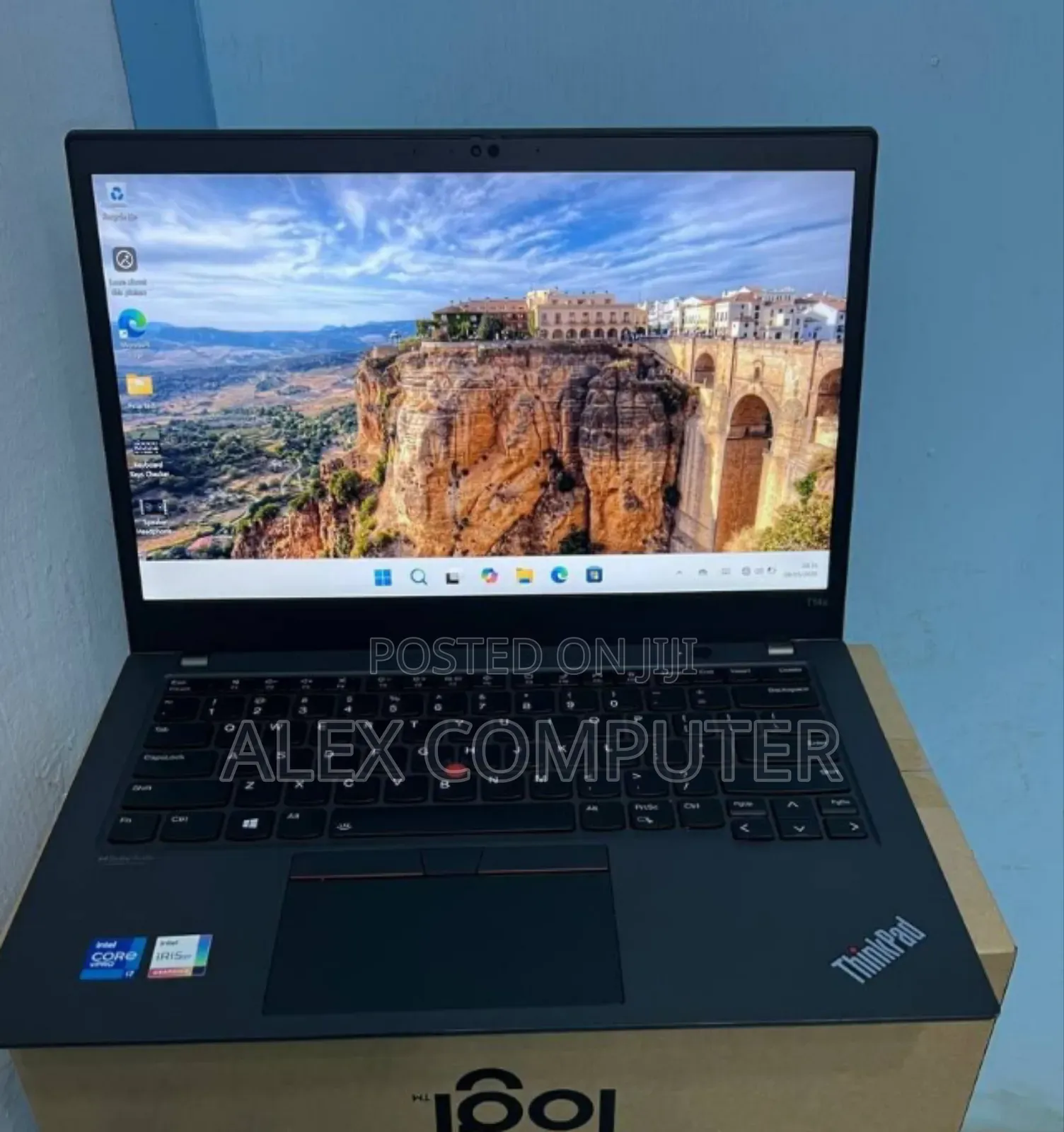 New Laptop Lenovo ThinkPad T14s Gen 2 32GB Intel Core i7 SSD 512GB