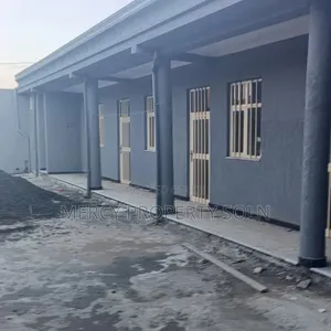 የሚከራይ መጋዘን ቦሌ አከባቢ Warehouse For Rent Bole Area Near Asphalt Road