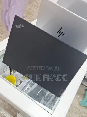New Laptop Lenovo ThinkPad T14s Gen 2 16GB Intel Core i7 SSD 512GB