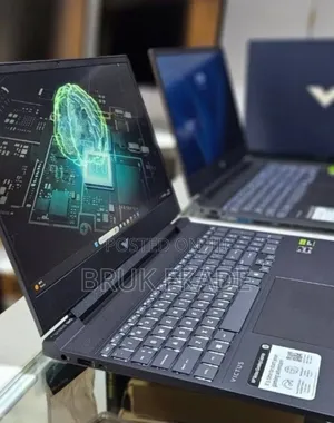 New Laptop HP Victus 15 16GB AMD Ryzen 7 SSD 512GB