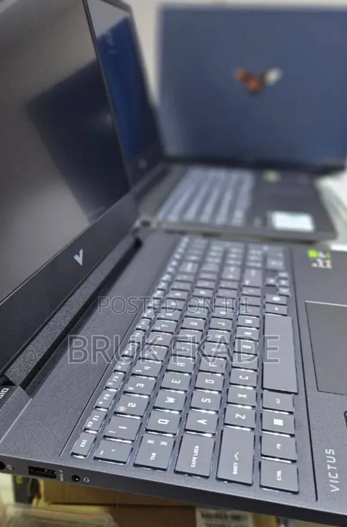 New Laptop HP Victus 15 16GB AMD Ryzen 7 SSD 512GB