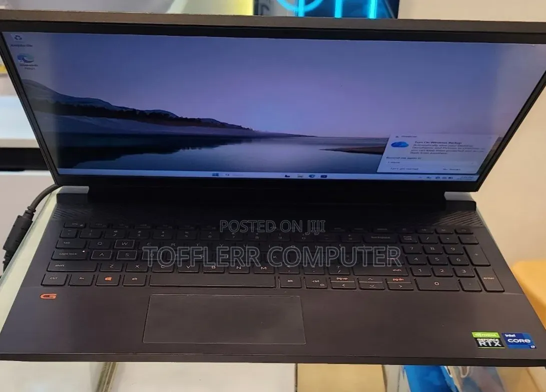New Laptop Dell G15 5511 16GB Intel Core i7 SSD 512GB