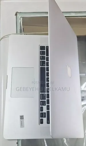 New Laptop Apple MacBook Pro 2015 16GB Intel Core i7 SSD 256GB