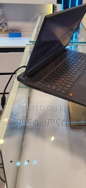 New Laptop Dell G15 5535 16GB Intel Core i7 SSD 512GB