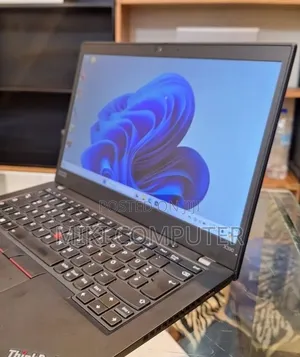 New Laptop Lenovo ThinkPad X390 16GB Intel Core i5 SSD 512GB