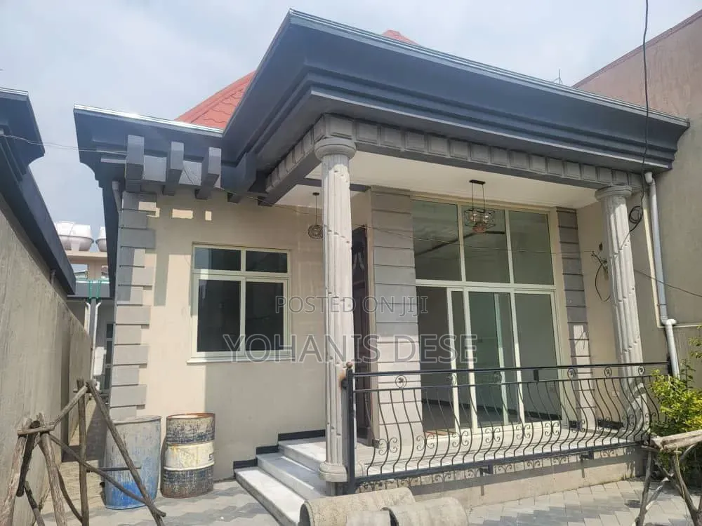 Furnished 5bdrm Villa in Bole for sale