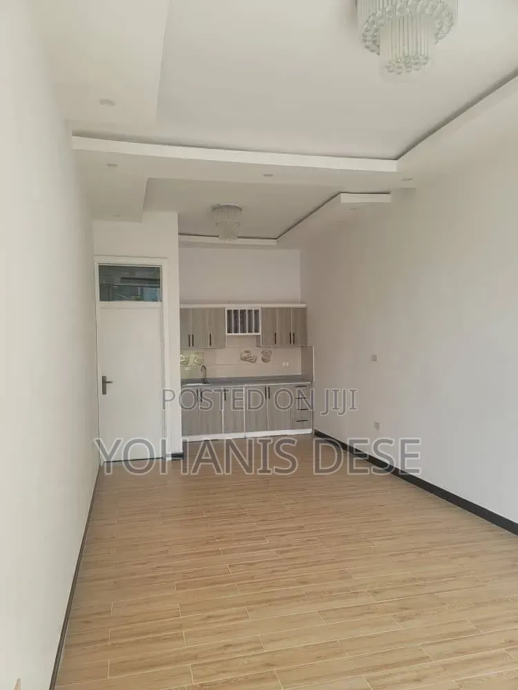 Furnished 5bdrm Villa in Bole for sale
