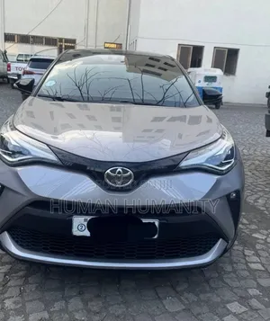Toyota C-HR 2021 Silver