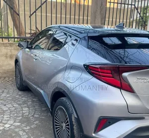 Toyota C-HR 2021 Silver