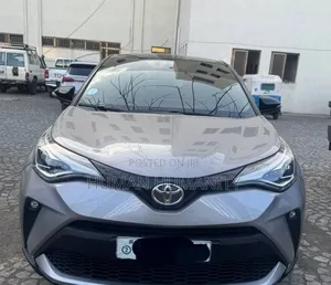 Toyota C-HR 2021 Silver