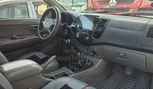 Toyota Hilux 2006 Silver