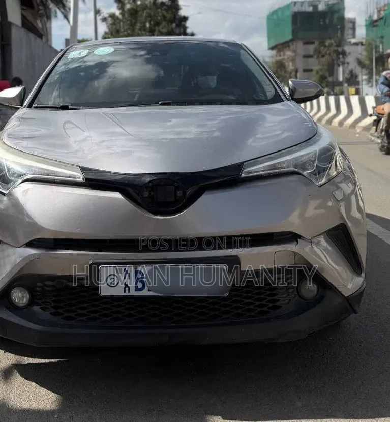 Toyota C-HR 2017 Silver