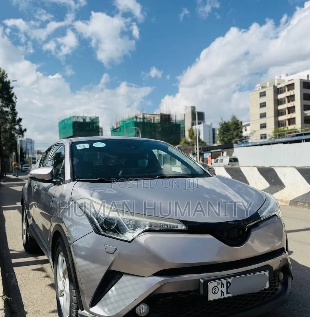 Toyota C-HR 2017 Silver