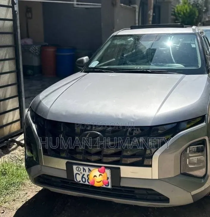 Hyundai Creta 2023 Silver