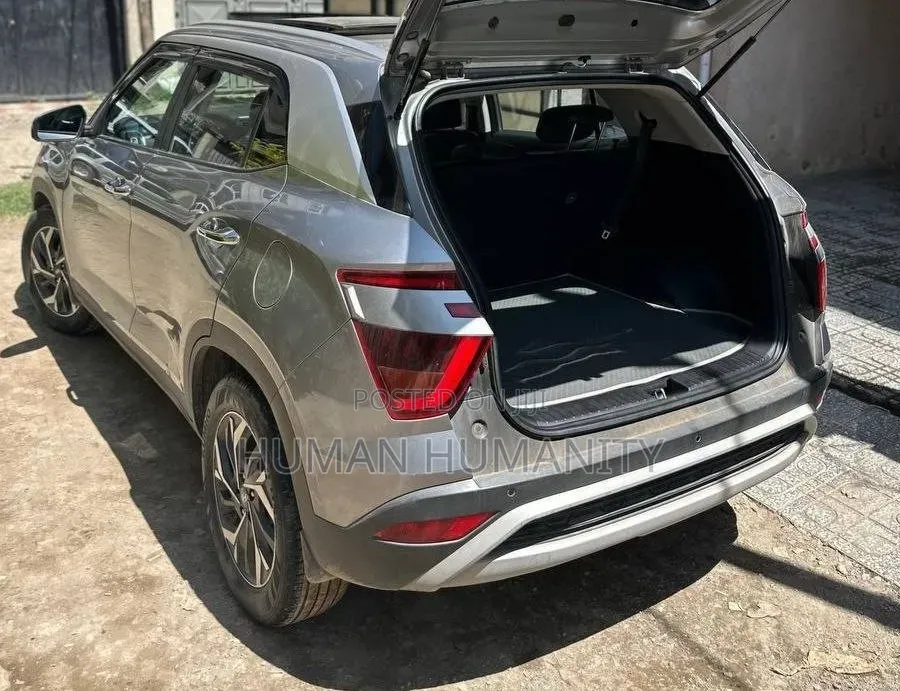 Hyundai Creta 2023 Silver