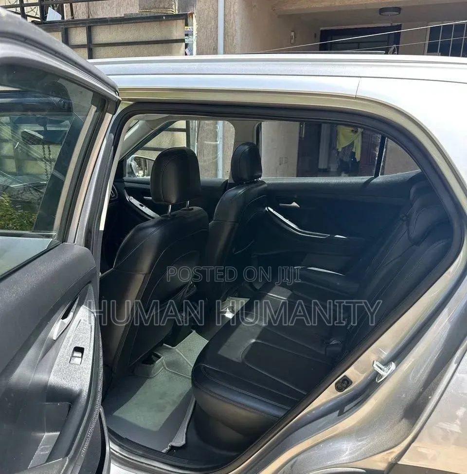 Hyundai Creta 2023 Silver