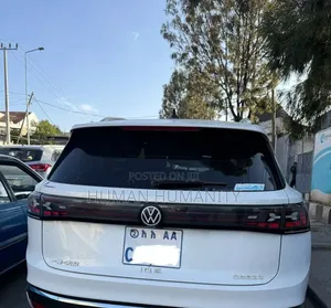 Volkswagen ID.6 2024 White
