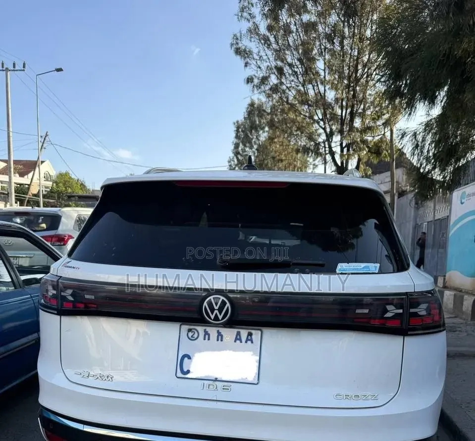 Volkswagen ID.6 2024 White