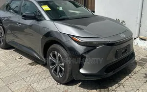 Toyota bZ4X 2025 Gray