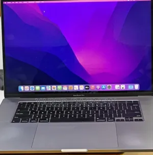 New Laptop Apple MacBook Pro 2018 32GB Intel Core i9 SSD 2T