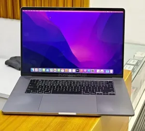New Laptop Apple MacBook Pro 2018 32GB Intel Core i9 SSD 2T