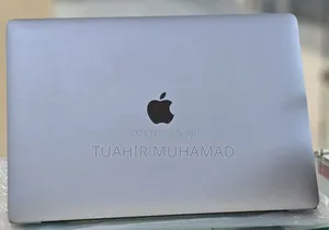 New Laptop Apple MacBook Pro 2018 16GB Intel Core i7 SSD 512GB