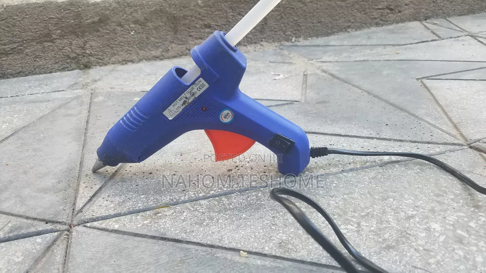 Glue Gun Used
