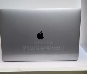 New Laptop Apple MacBook Pro 2019 32GB Intel Core i9 SSD 1T