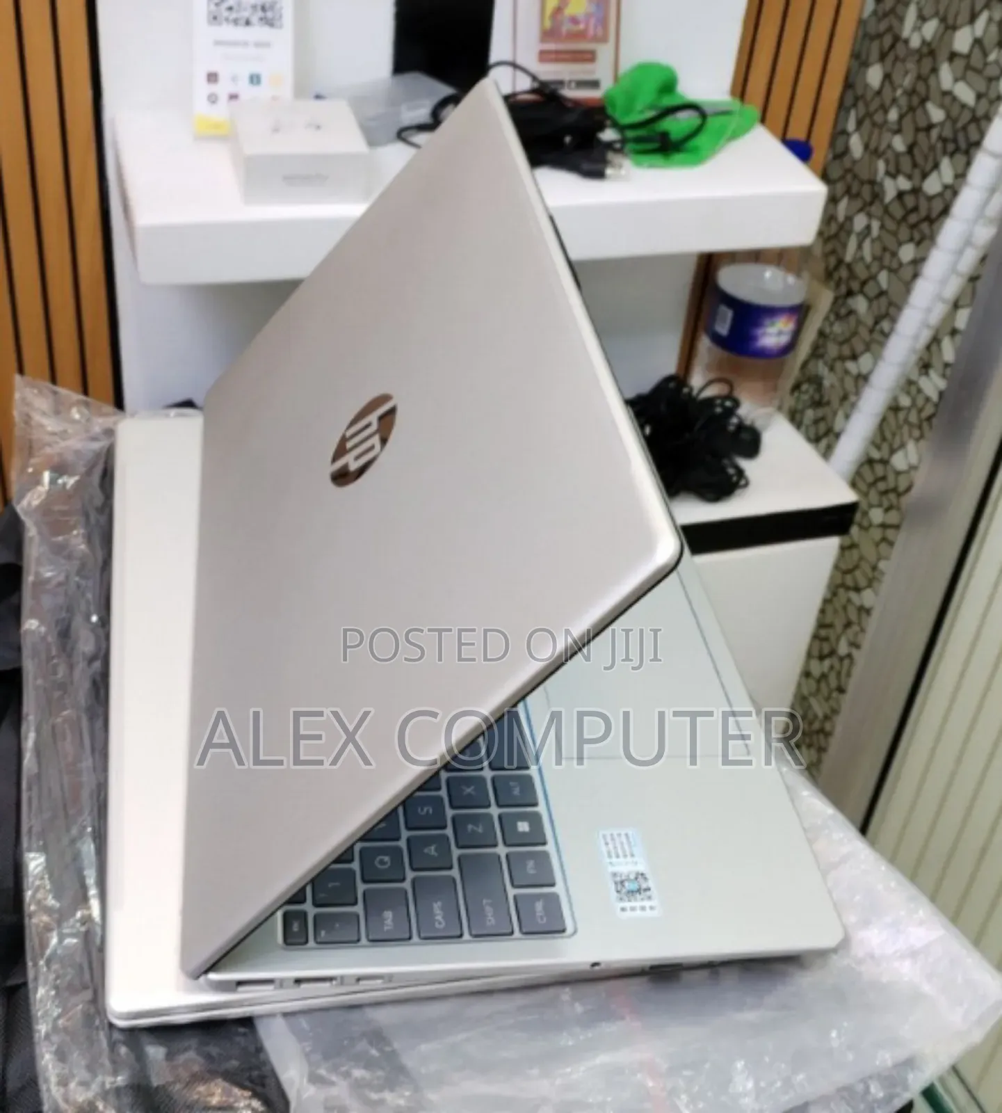 New Laptop HP Stream Notebook 16GB Intel Core i7 SSD 1T