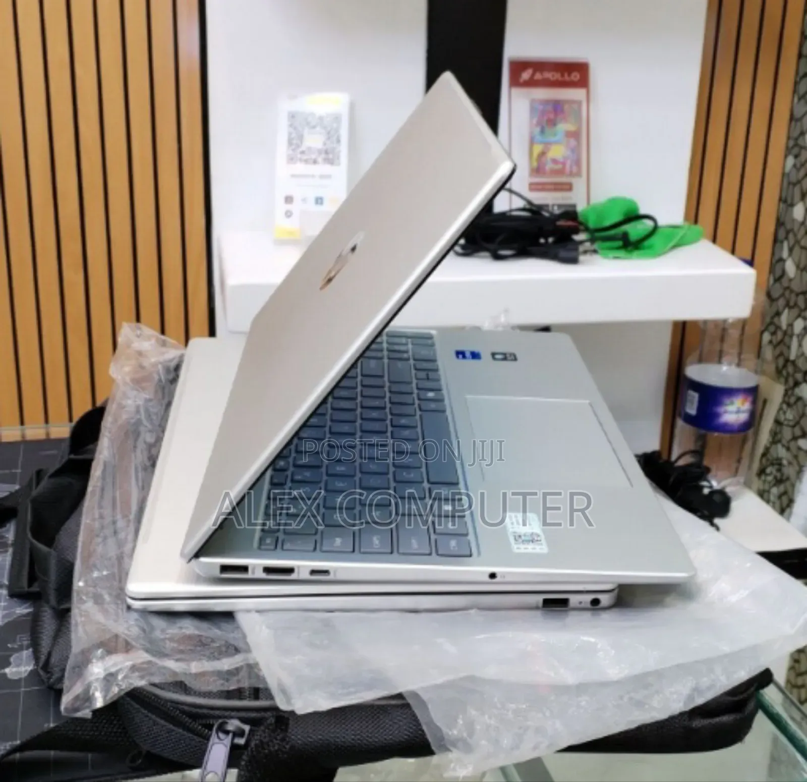 New Laptop HP Stream Notebook 16GB Intel Core i7 SSD 1T