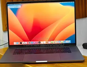 New Laptop Apple MacBook Pro 2019 16GB Intel Core i7 SSD 512GB